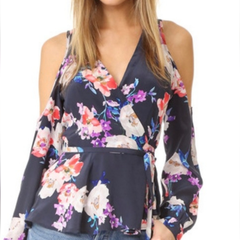 Yumi Kim,NWT, Love Struck Blose, Floral , Wrap Around Rosewood Color, XXS